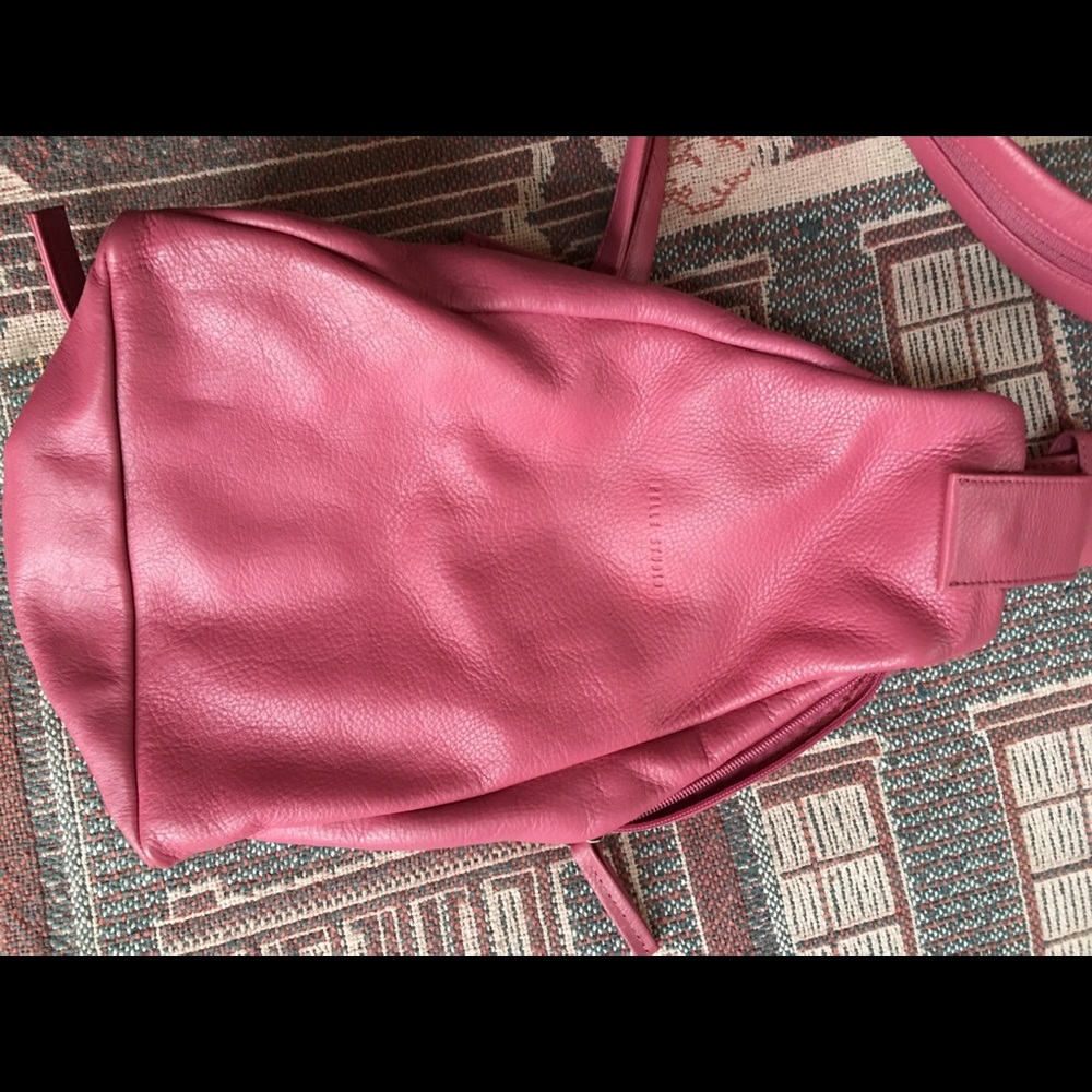 Wilson’s Leather Pelle Studio back pack leather